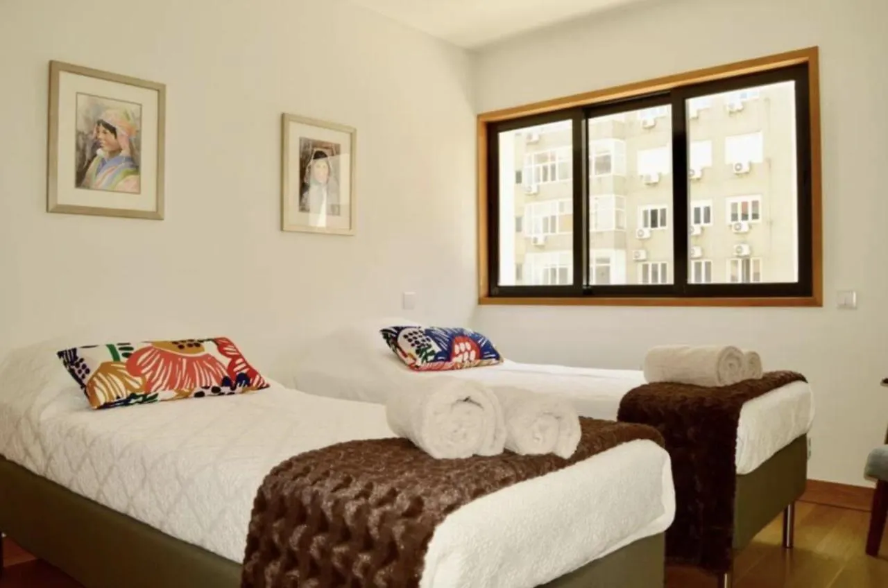 The Apartment El Corte Ingles/Av Novas Car Parking Lisboa
